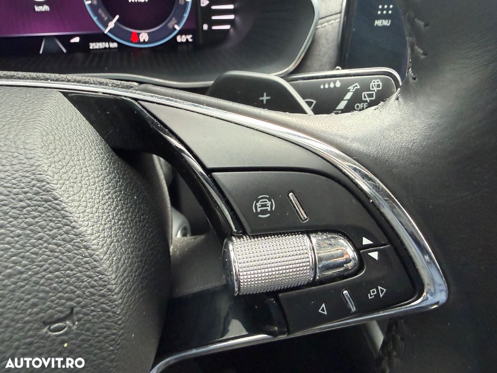 Skoda Octavia 2.0 TDI DSG Style - 36