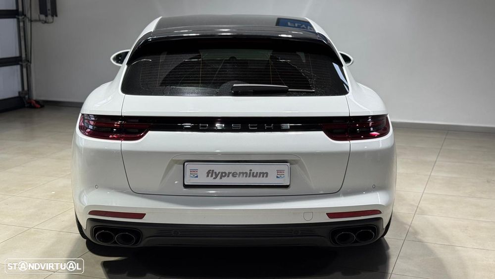 Porsche Panamera Sport Turismo 4 E-Hybrid - 4