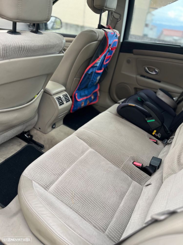 Renault Laguna Break 1.5 dCi Confort - 8