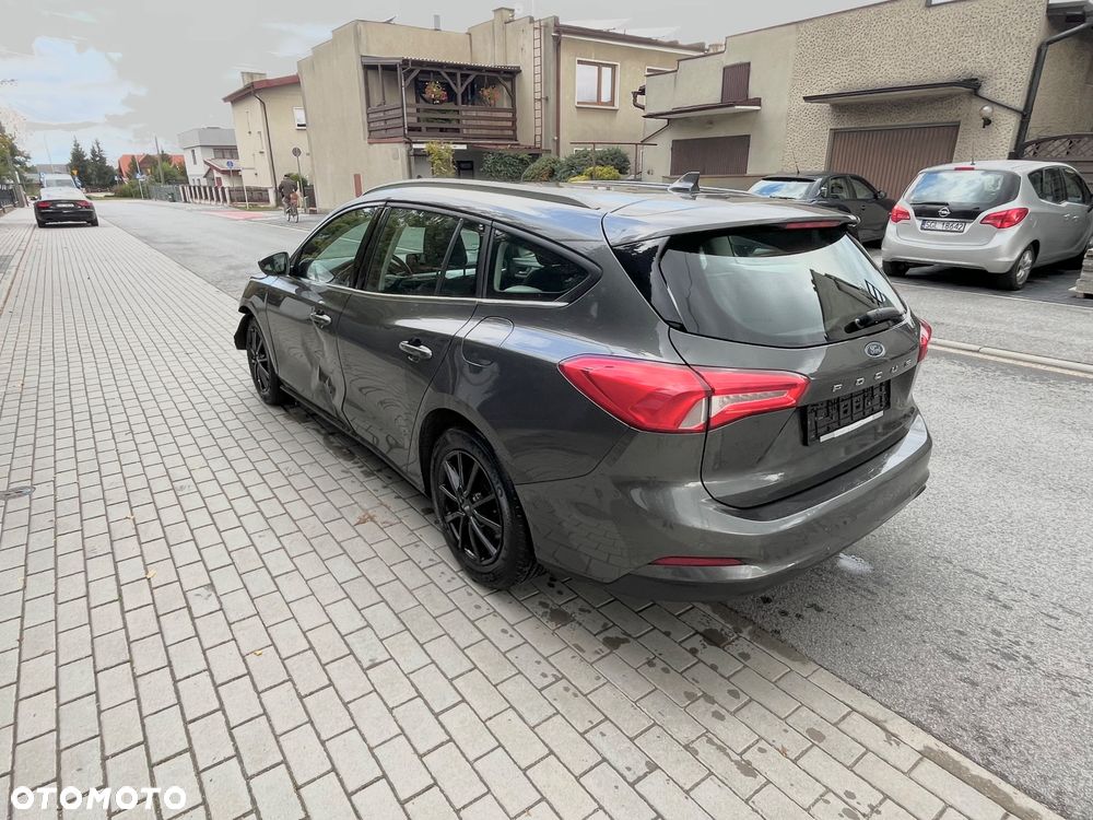 Ford Focus - 4