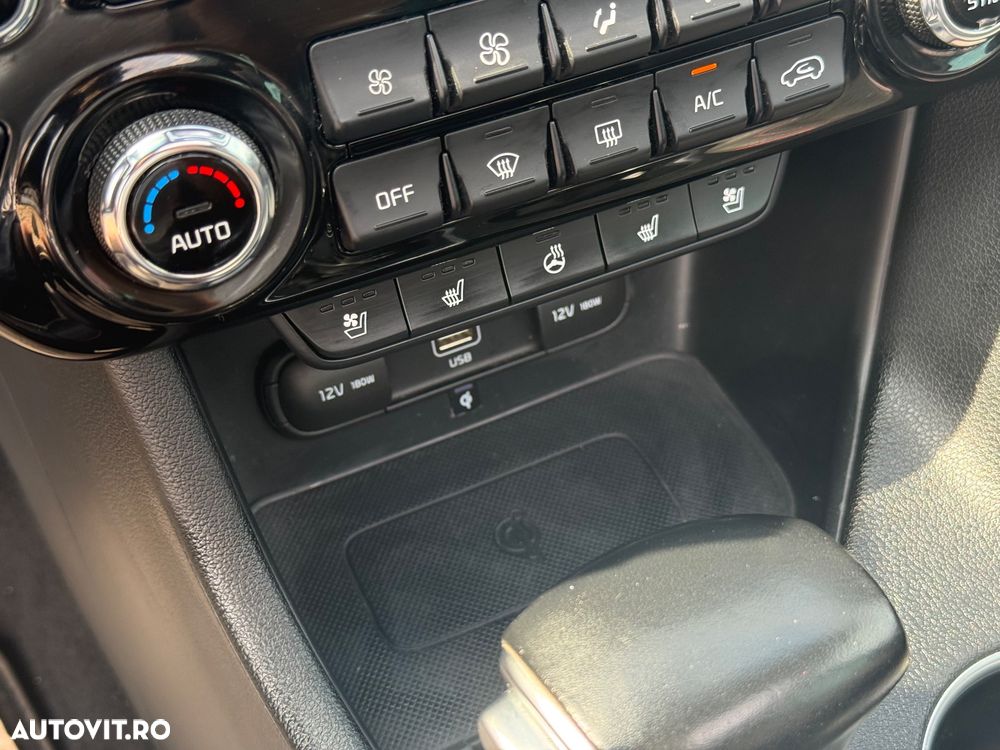 Kia Sportage 2.0 CRDI AWD Eco-Dynamics+ (48V M-H) Aut. GT LINE - 19