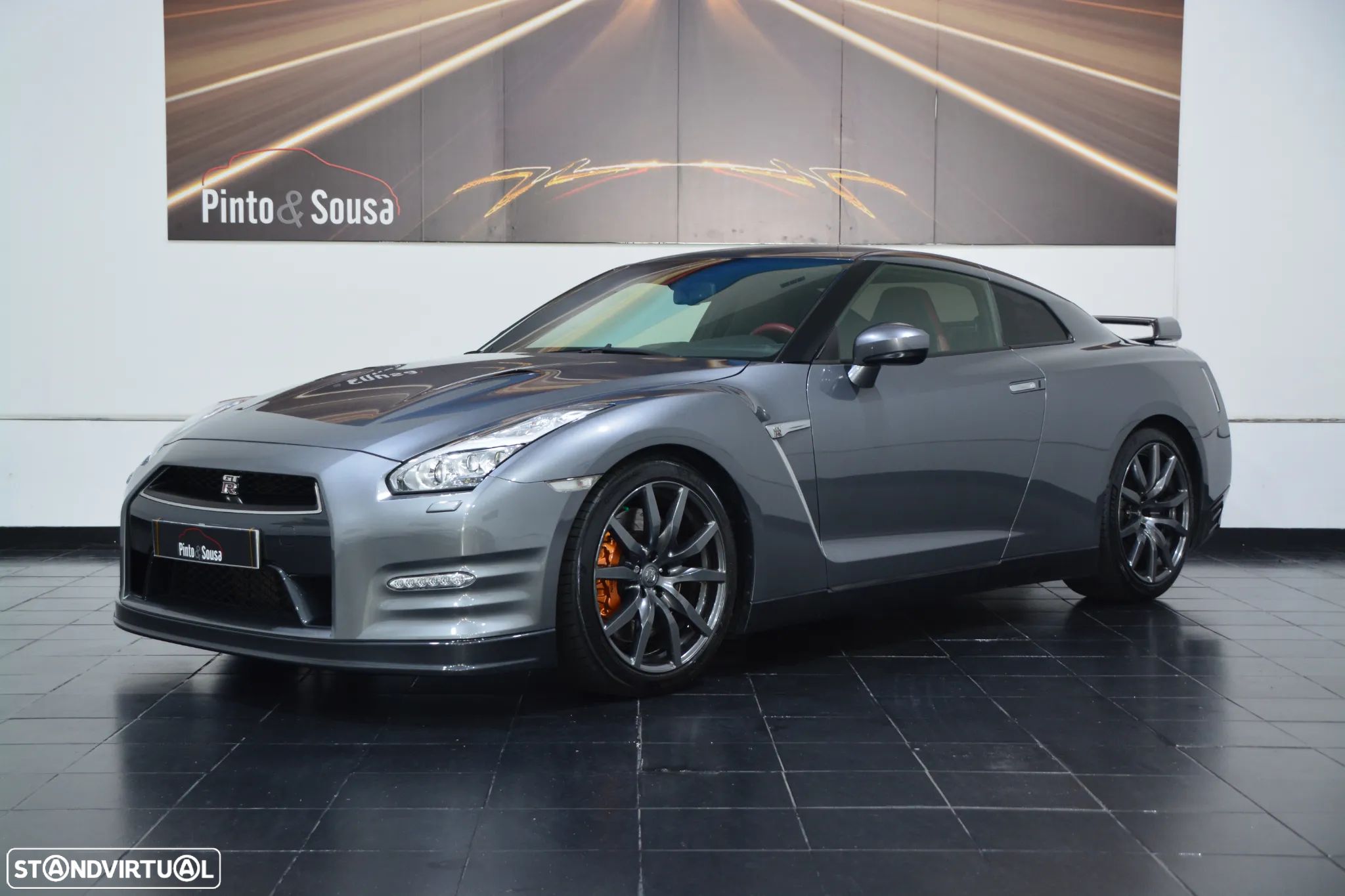 Nissan GT-R 3.8 V6 Black Edition - 1