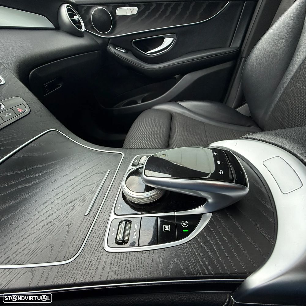 Mercedes-Benz GLC 220 d 4Matic 9G-TRONIC AMG Line - 39