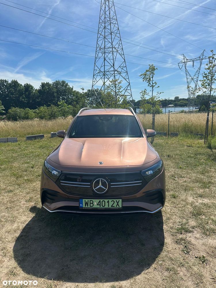 Mercedes-Benz EQB - 2