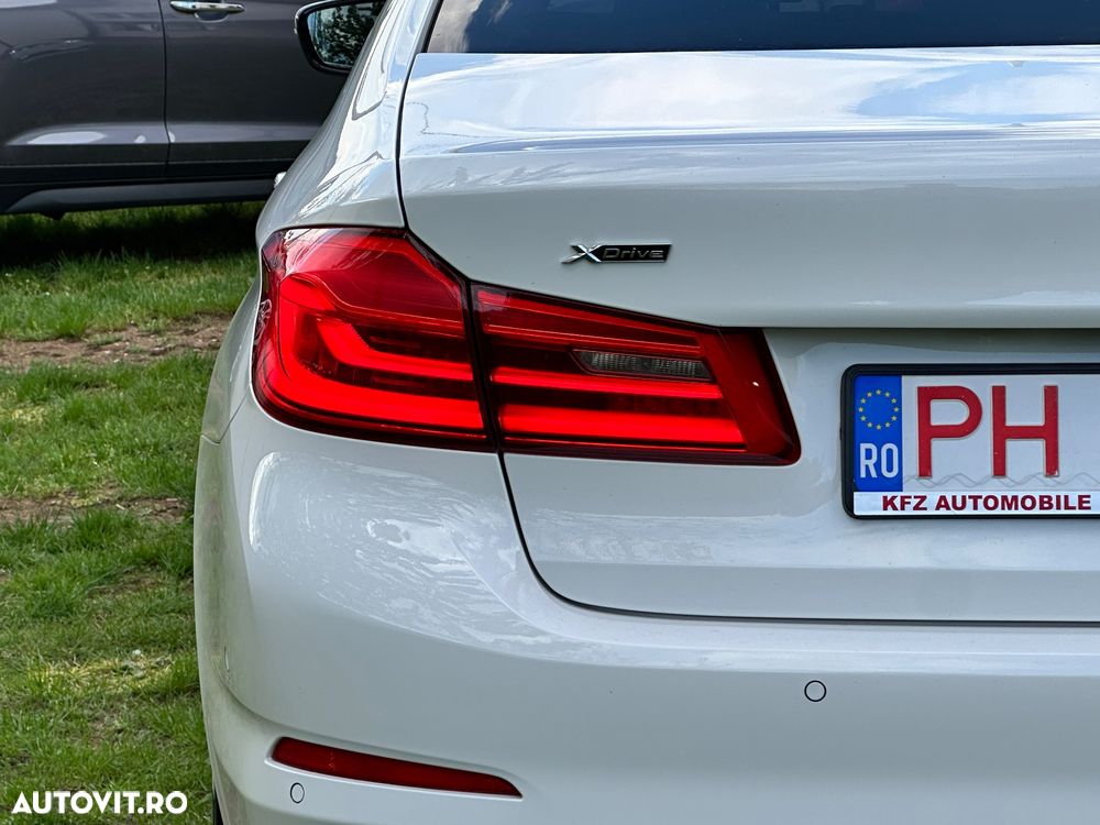 BMW Seria 5 520d Aut. - 36