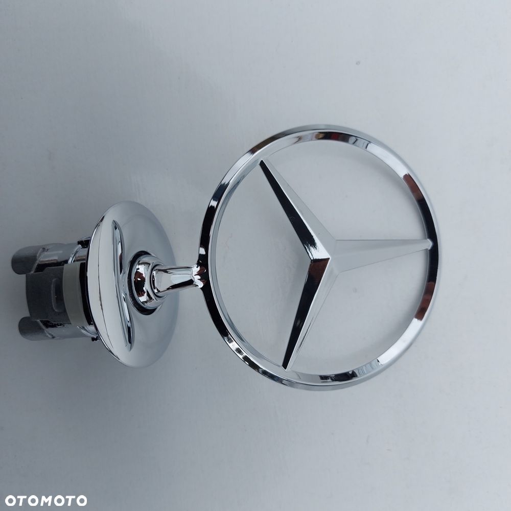 ZNACZEK EMBLEMAT NA MASKE MERCEDES GLE W167 C W204 E W211 W212 W213 S W221 W222 W223 EQS W296 ORYGINAL NOWY 2218800086 - 6