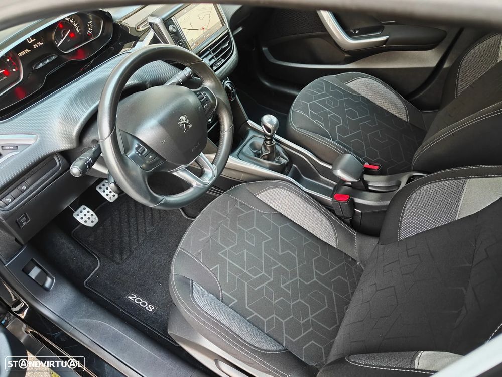 Peugeot 2008 1.5 BlueHDi Style - 9