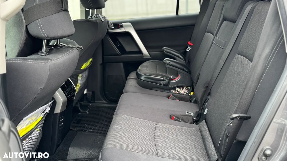 Toyota Land Cruiser 2.8l D-4D 204 CP A/T 7 locuri Executive - 18