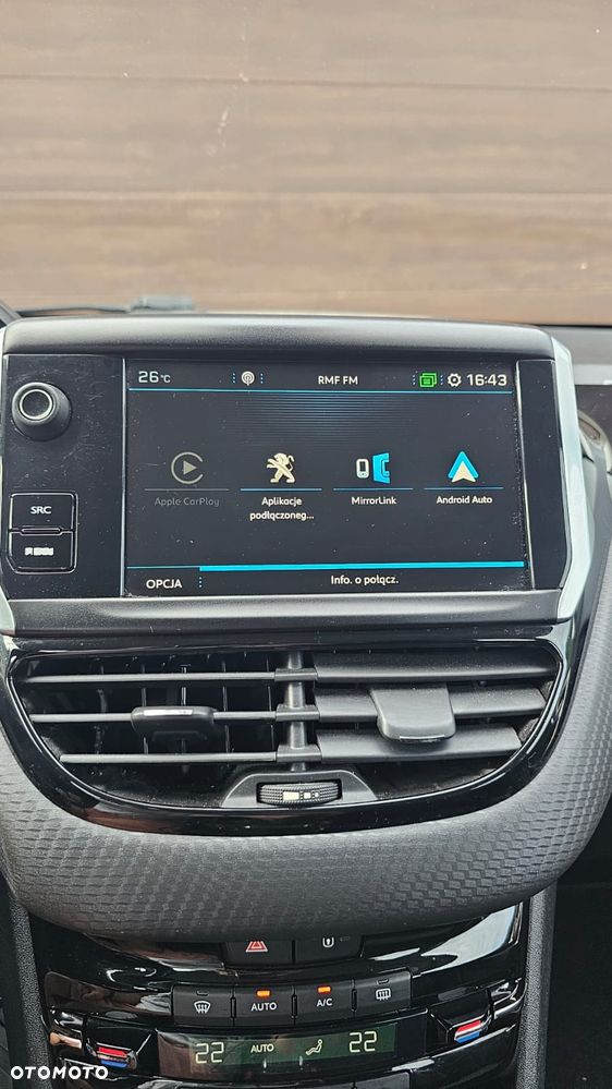 Peugeot 2008 1.2 Pure Tech GPF Allure S&S EAT6 - 19