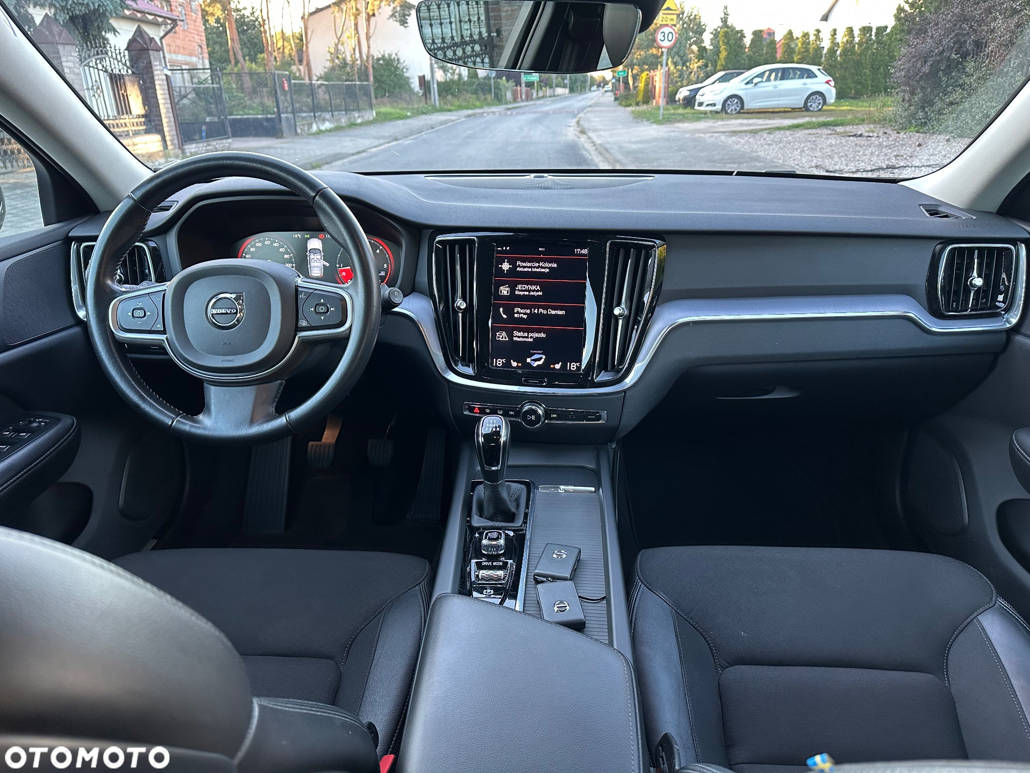 Volvo V60 D3 Drive-E Momentum - 23