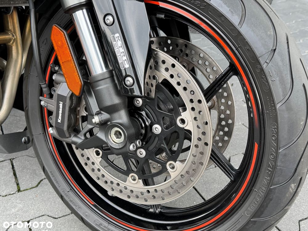 Kawasaki Ninja 1000 SX - 21