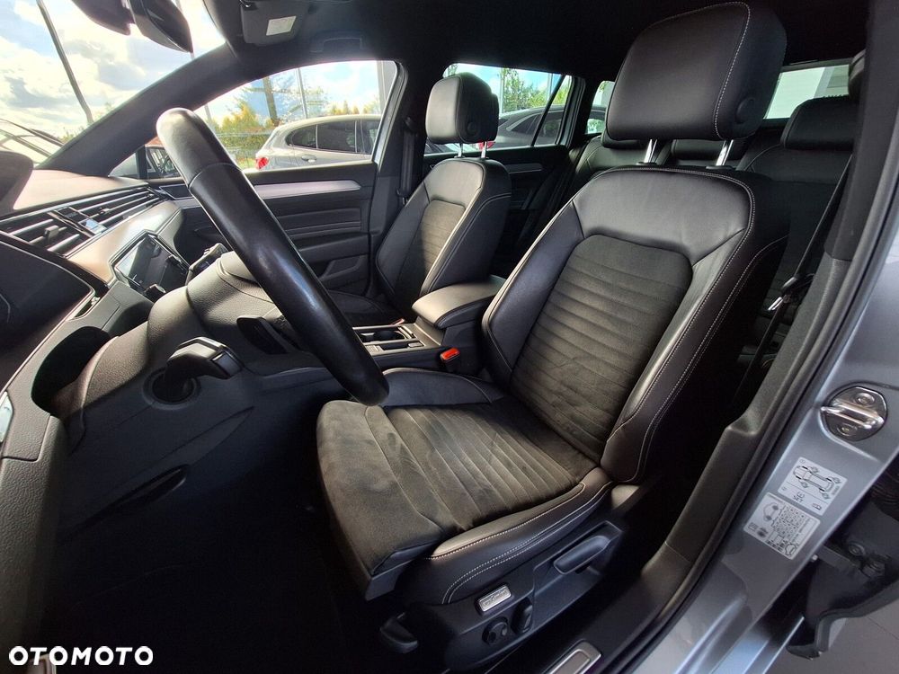 Volkswagen Passat Variant 2.0 TDI Elegance DSG - 24