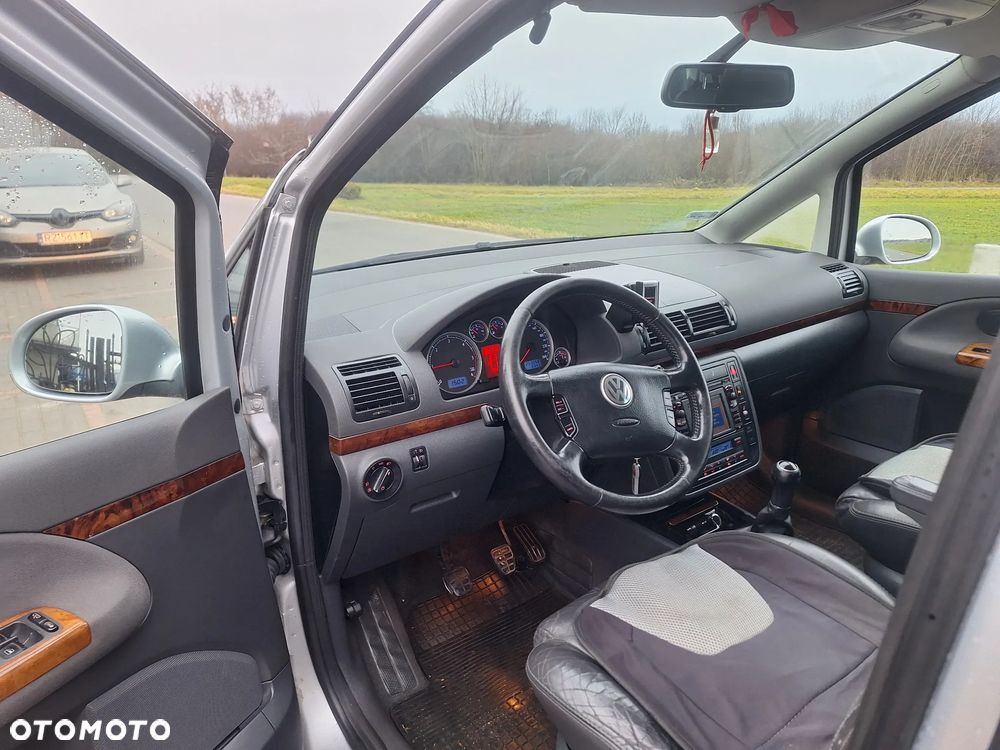 Volkswagen Sharan - 10
