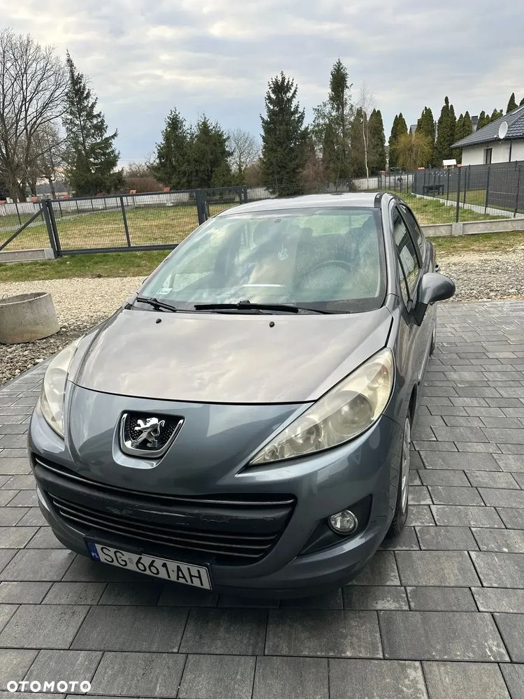 Peugeot 207 - 8