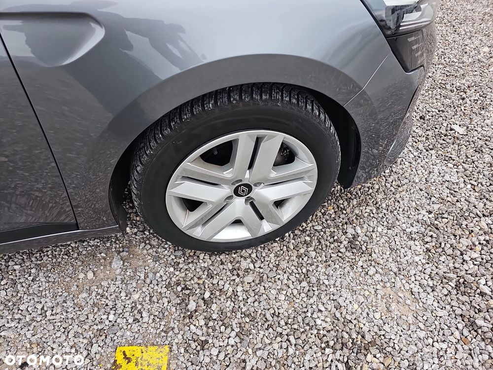 Renault Clio 1.0 TCe Evolution - 28