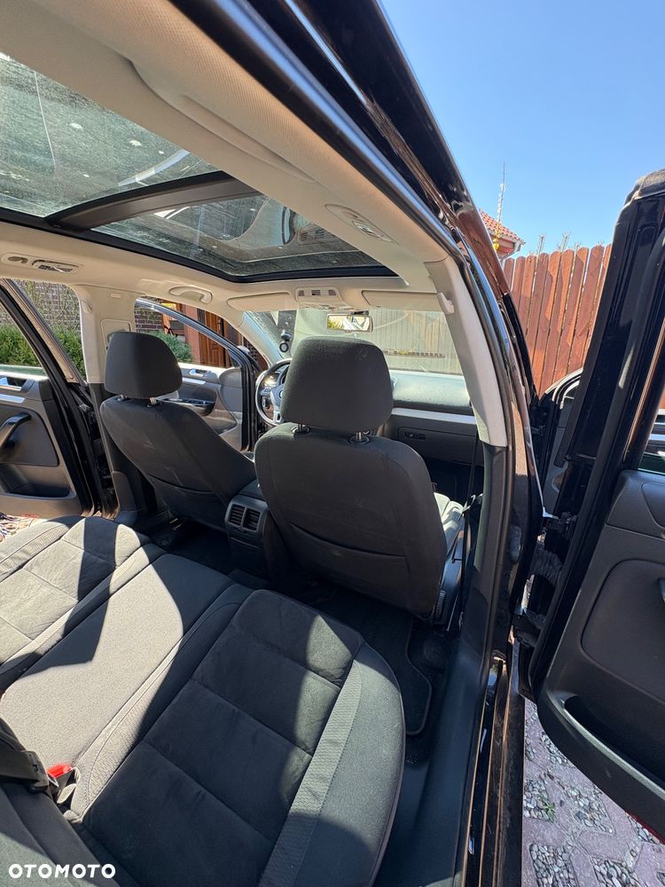 Volkswagen Golf 2.0 TDI Highline - 17