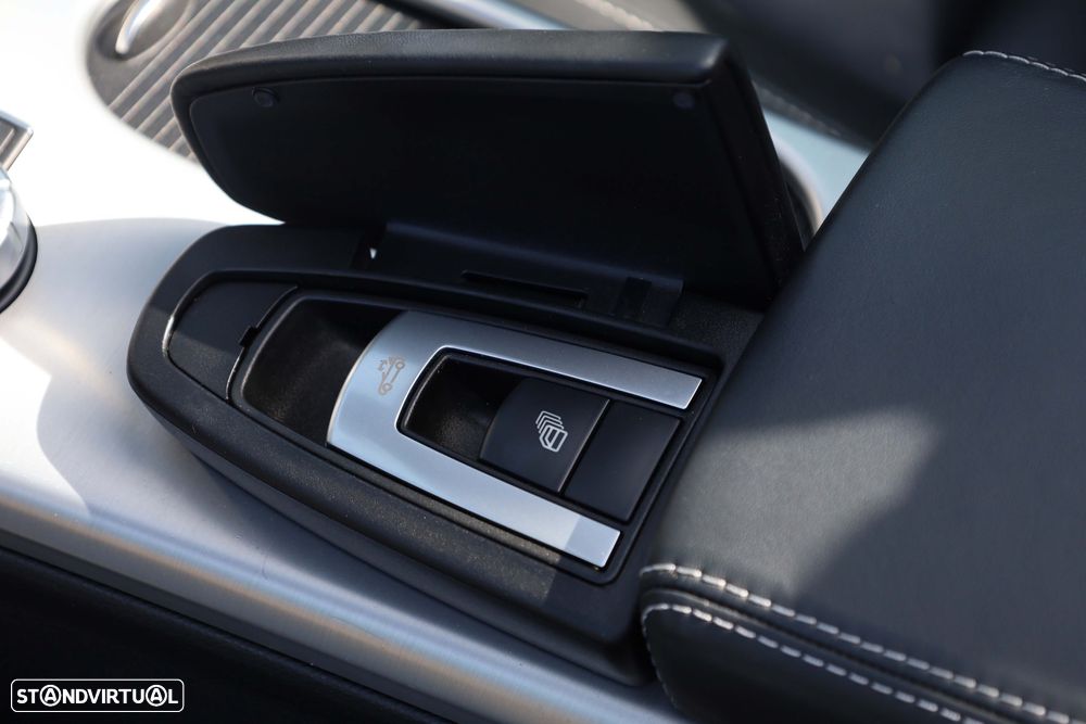Mercedes-Benz SLK 200 Standard - 24
