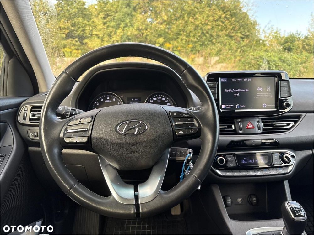 Hyundai i30 1.5 DPI Comfort - 12