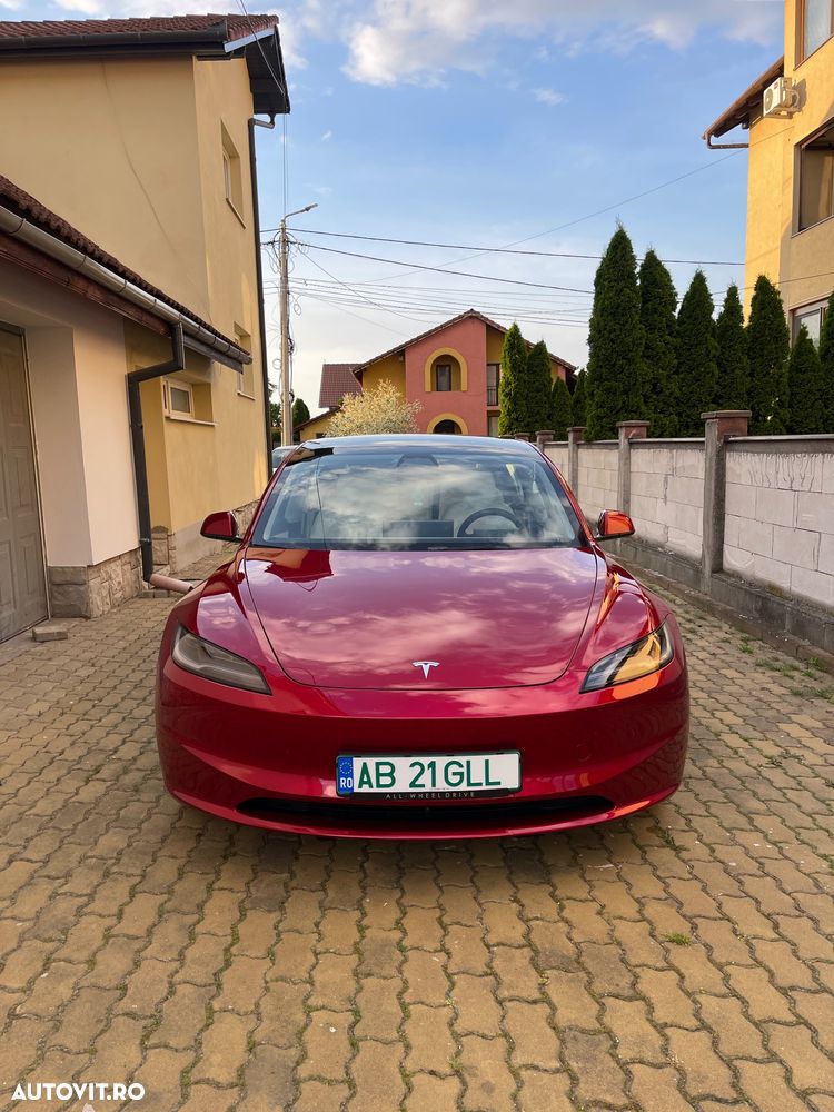 Tesla Model 3 - 3