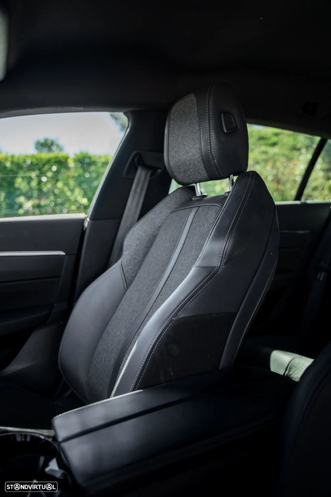 Peugeot 508 SW 1.6 Hybrid Allure Pack e-EAT8 — fotografia 23