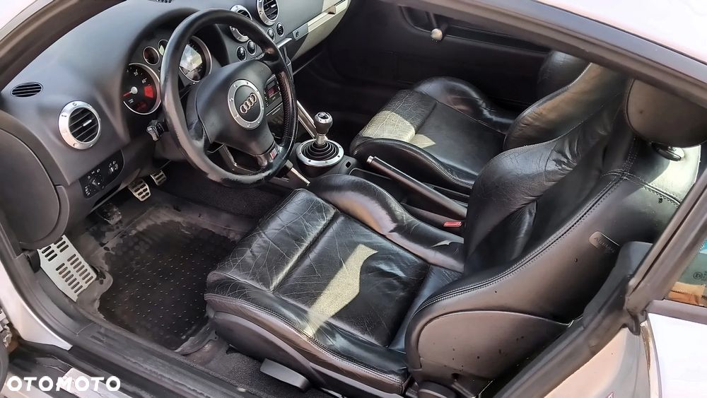 Audi TT Coupé 1.8T - 11