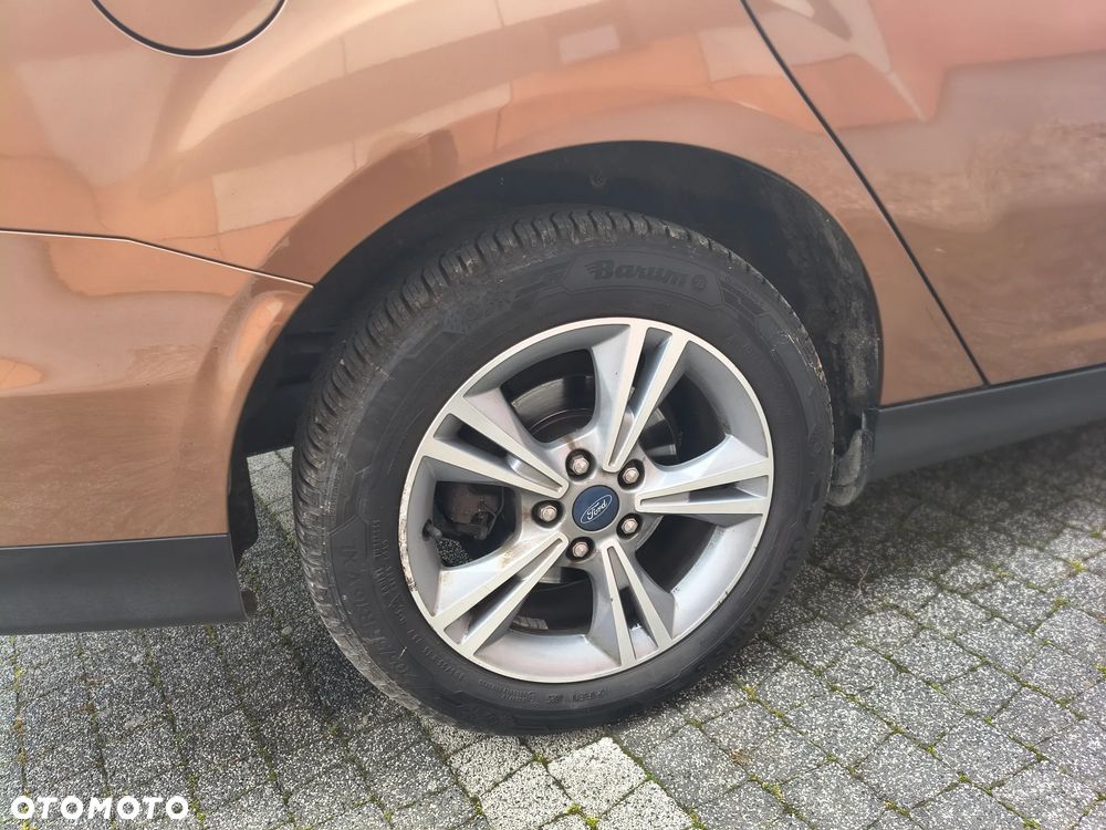 Ford Focus 1.6 TDCi DPF Champions Edition - 38