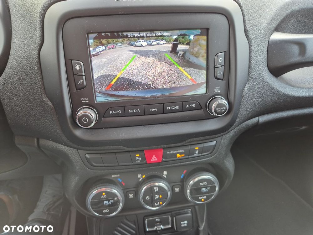 Jeep Renegade 1.4 MultiAir Limited - 17
