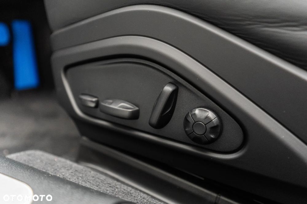 Porsche Panamera - 27