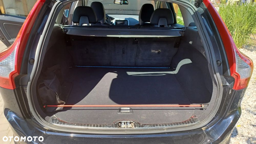 Volvo XC 60 T5 Drive-E Momentum - 6