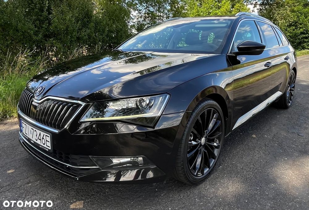 Skoda Superb 2.0 TDI DSG Premium Edition - 15