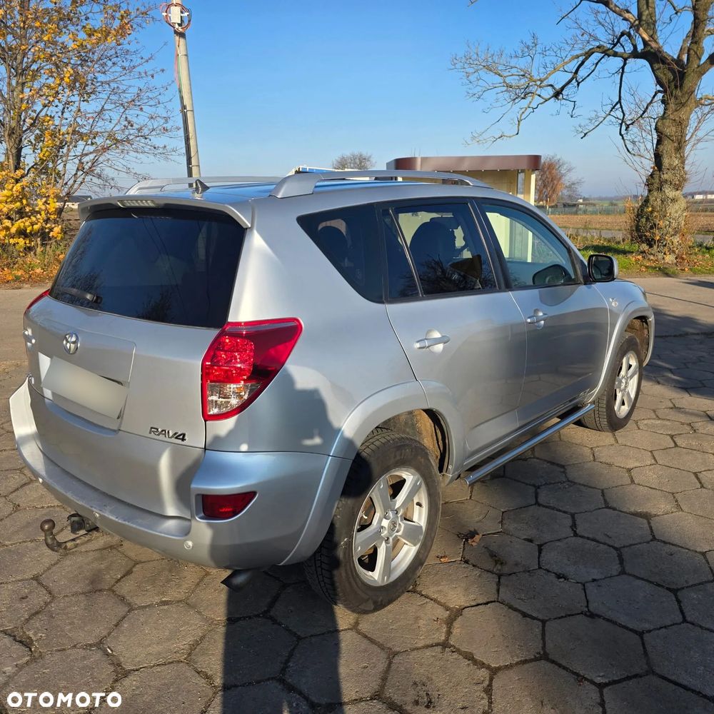 Toyota RAV4 2.2 D-4D Luna - 5