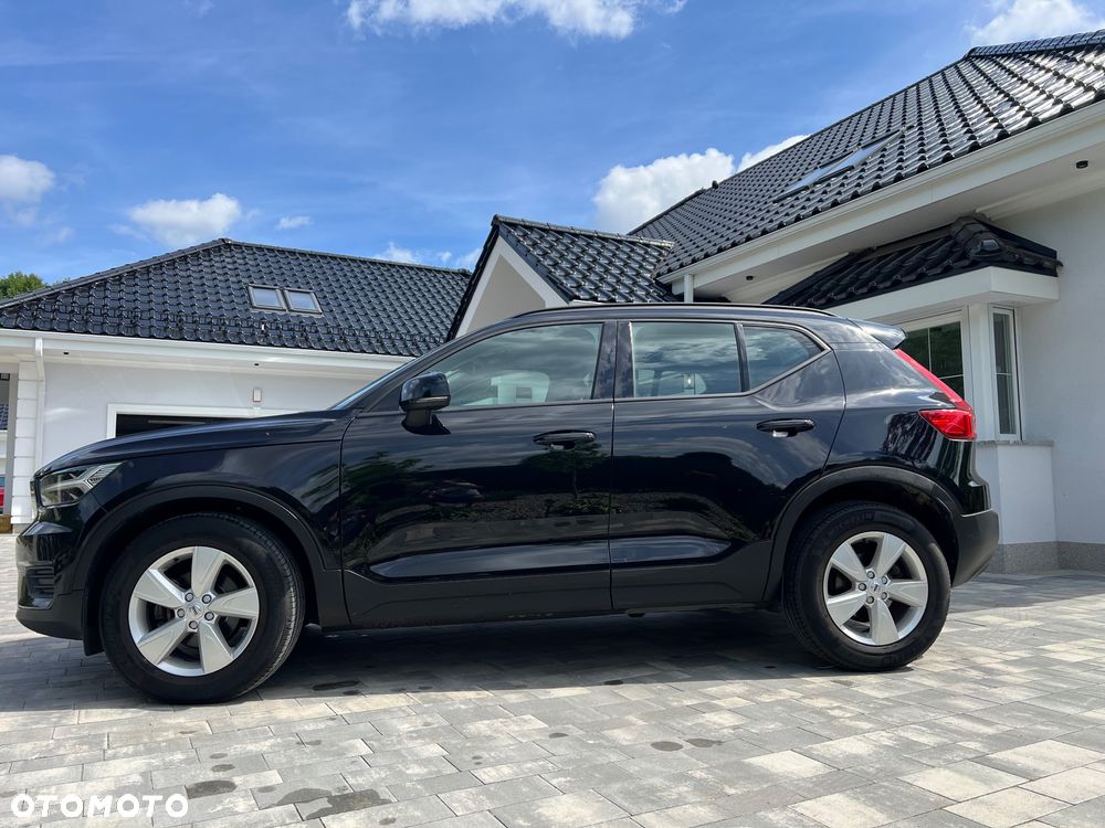 Volvo XC 40 T3 Geartronic Momentum Pro - 17