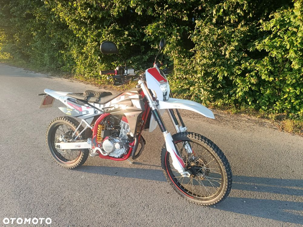 SWM RS 125 R - 4