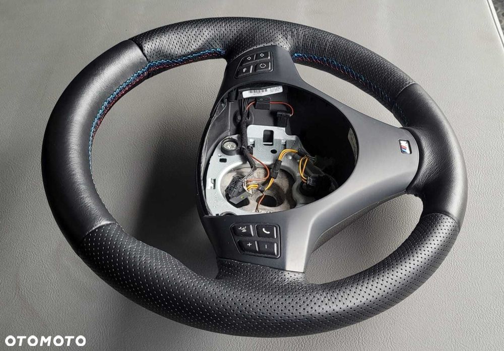 Kierownica BMW 1  3  E90 E91 E92 E81 E82 E87 m pakiet AIRBAG - 6