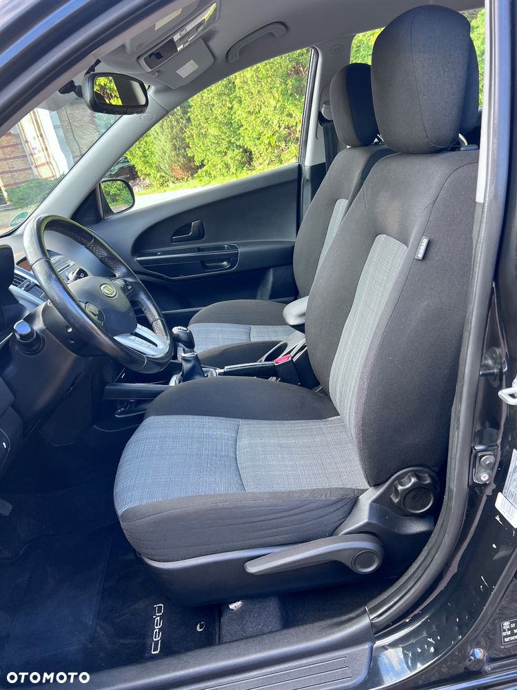 Kia Ceed 1.4 CVVT SW Edition 7 - 8