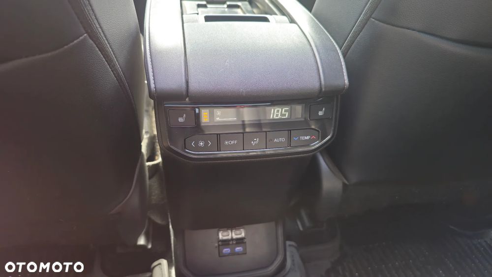 Toyota Highlander 2.5 Hybrid Executive - 19