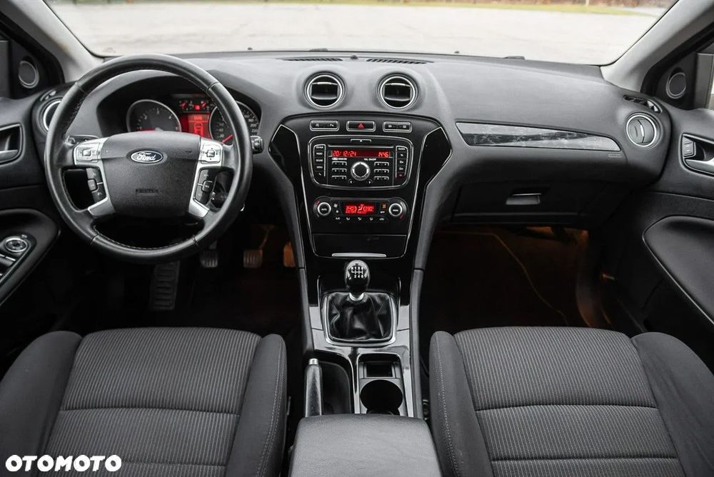 Ford Mondeo - 15