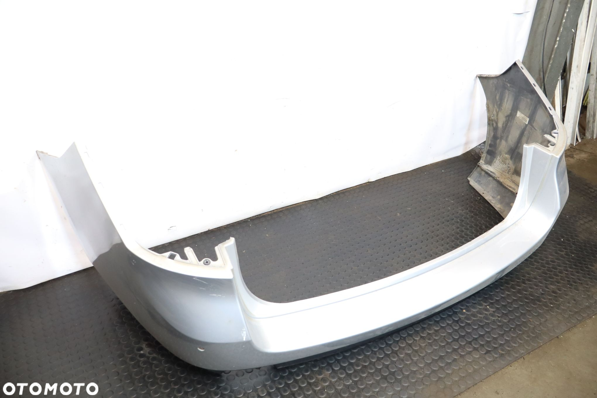 ZDERZAK TYLNY OPEL ASTRA H Z163 - 3