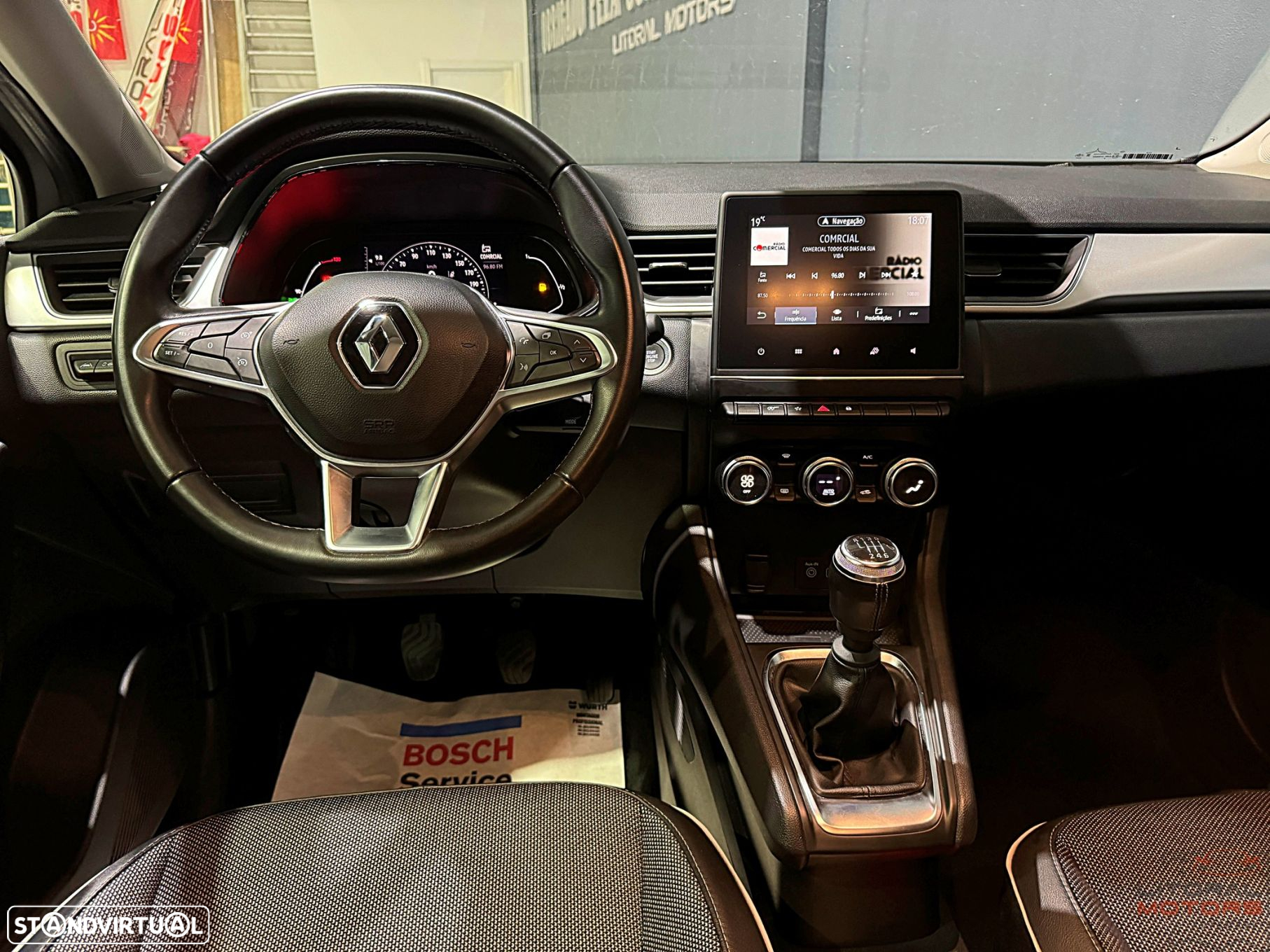 Renault Captur 1.0 TCe Exclusive - 19