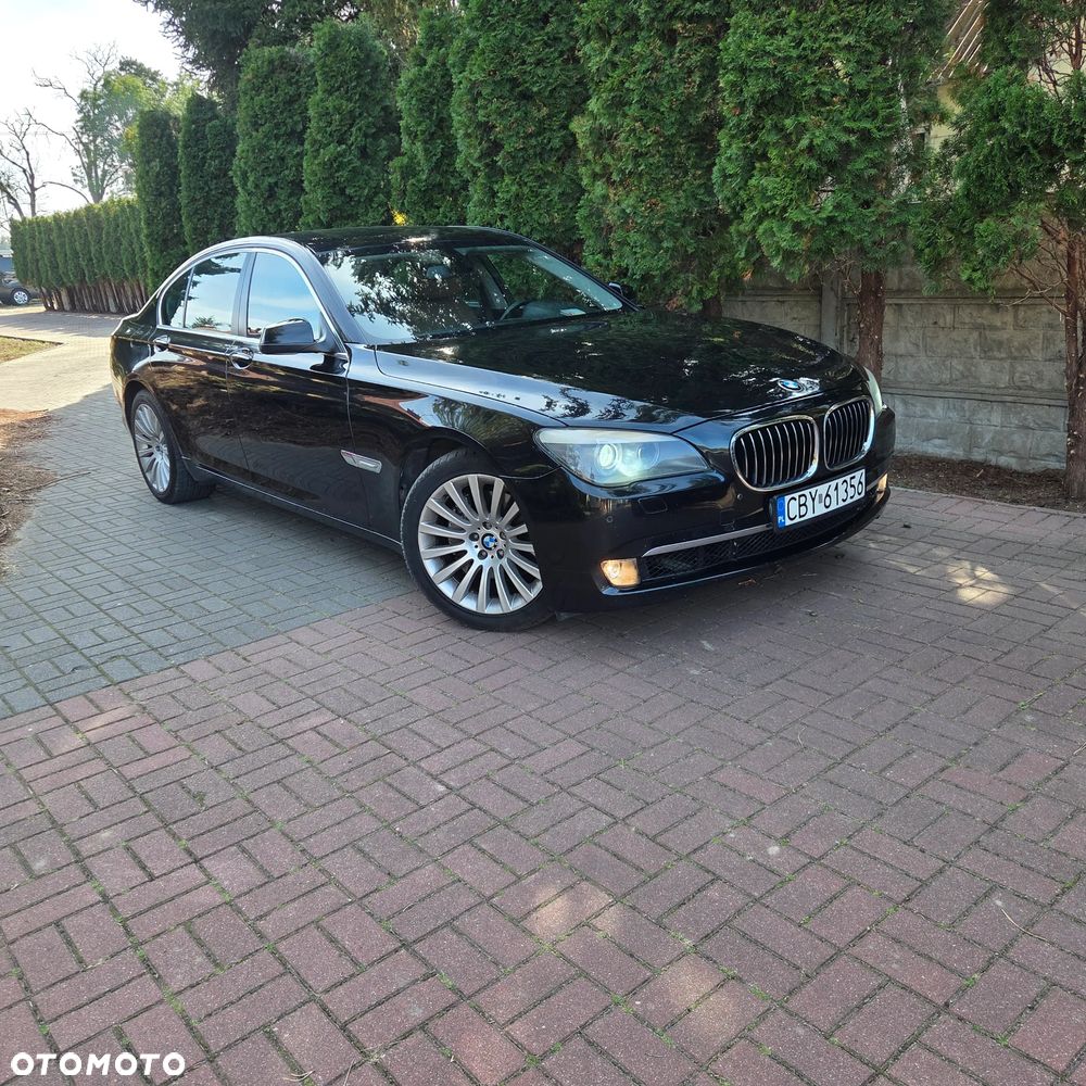 BMW Seria 7 2010 photo 2
