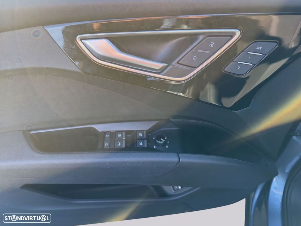 Audi Q4 e-tron - 12