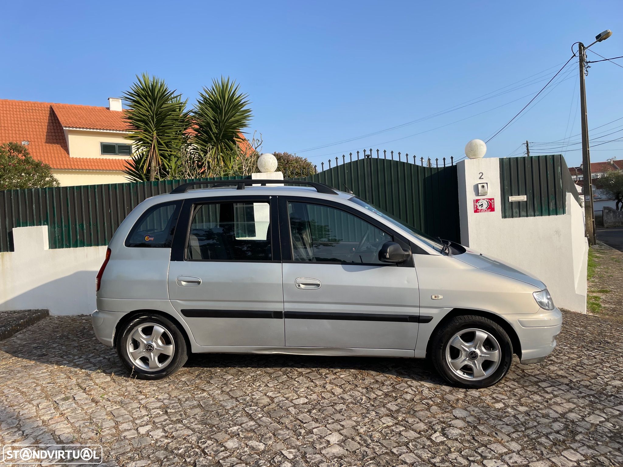 Hyundai Matrix 1.5 CRDi GLS - 1
