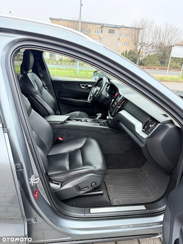 Volvo XC 60 T5 Geartronic Momentum Pro - 11