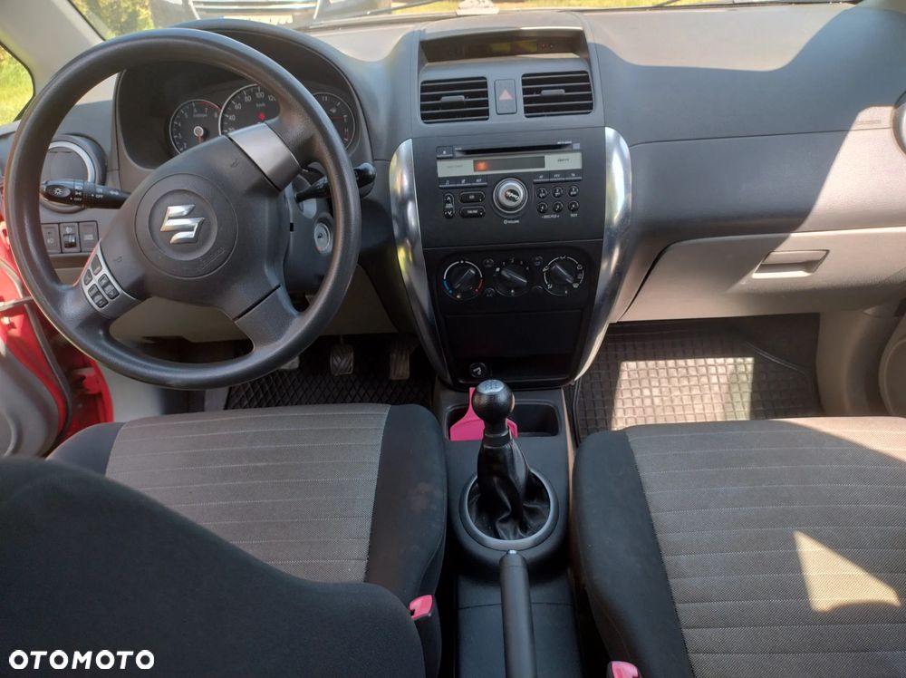 Suzuki SX4 1.6 GLX / Comfort - 4