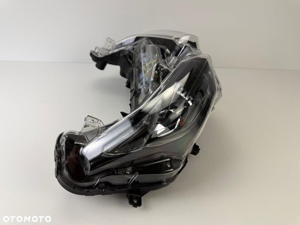 Przednia lampa reflektor Yamaha X-Max 125 2023+ - 6