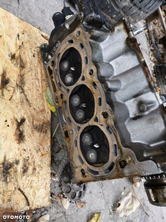 GŁOWICA 1KR YARIS 1.0 - 2