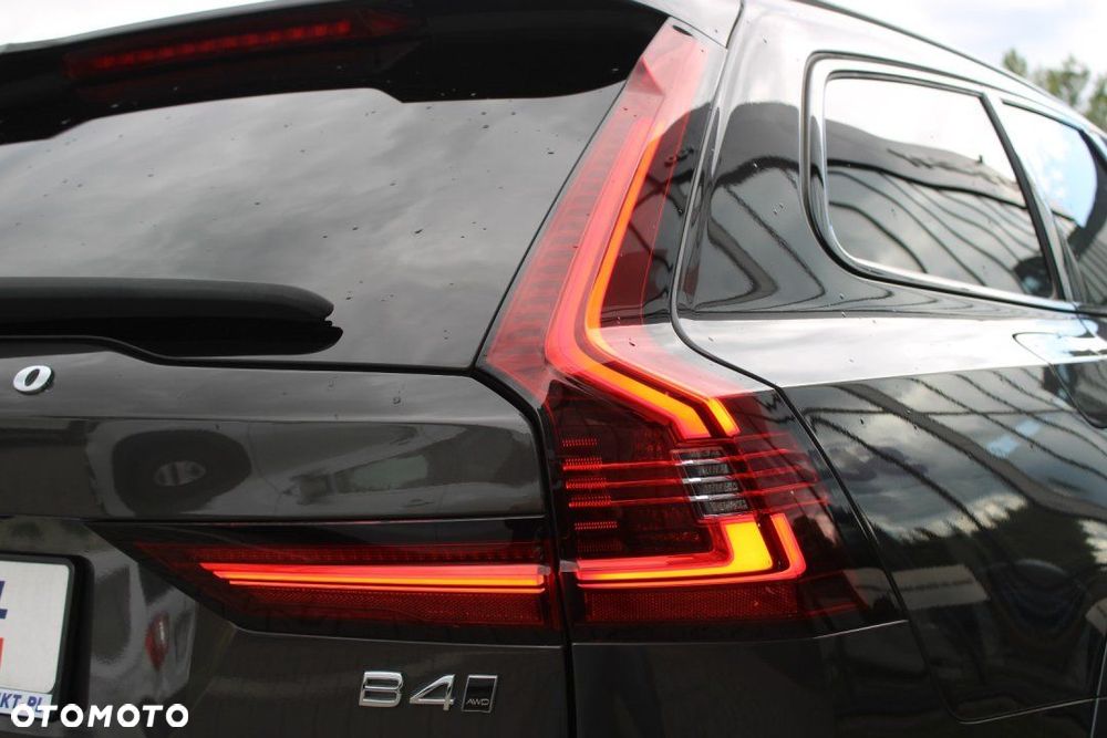 Volvo V90 Cross Country - 9