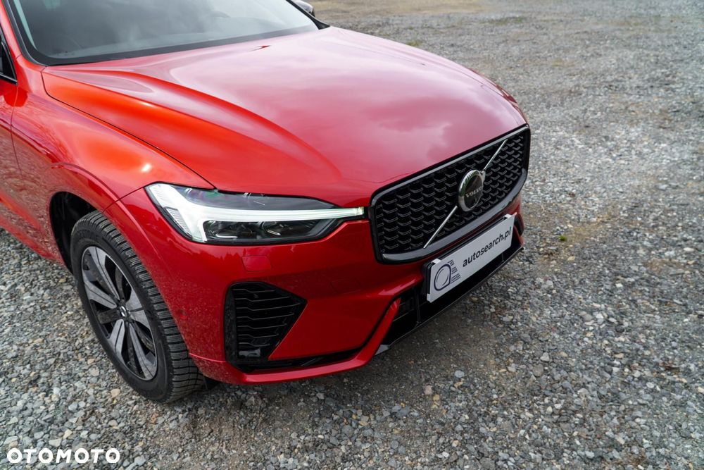 Volvo XC 60 T6 Plug-In Hybrid AWD Plus Dark - 37