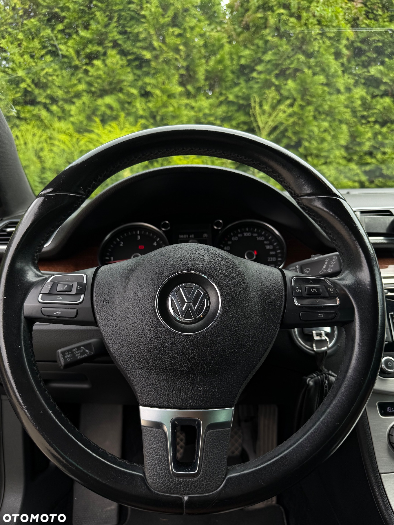 Volkswagen Passat 2.0 TDI Highline R-Style - 17