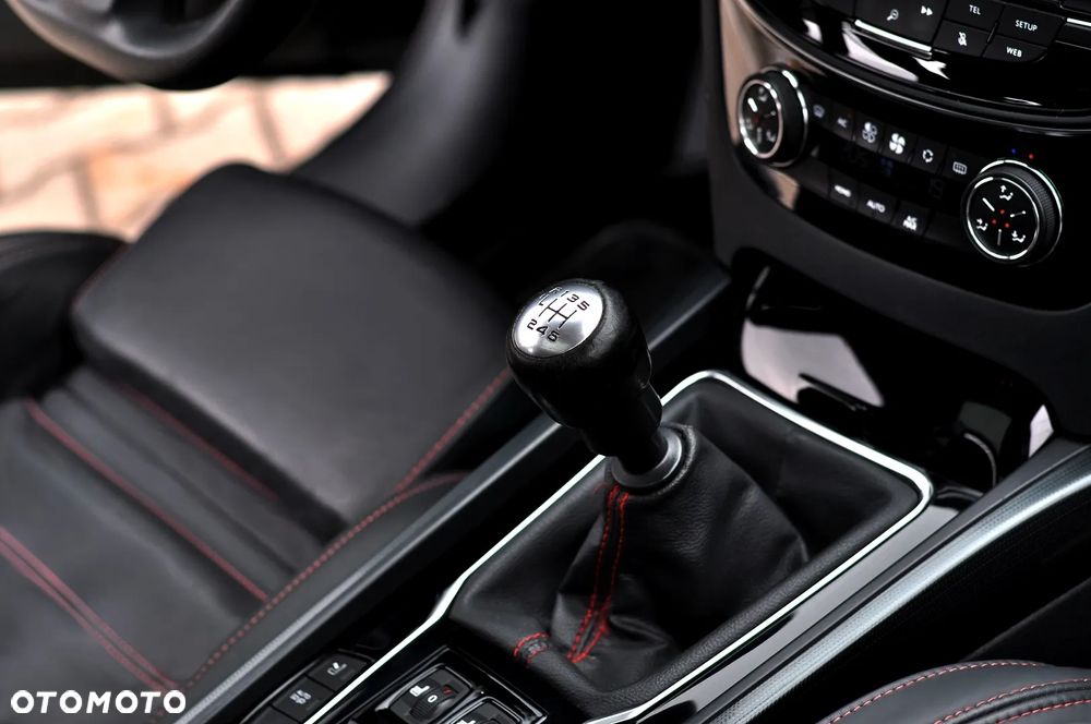 Peugeot 508 2.0 BlueHDi Allure S&S - 32